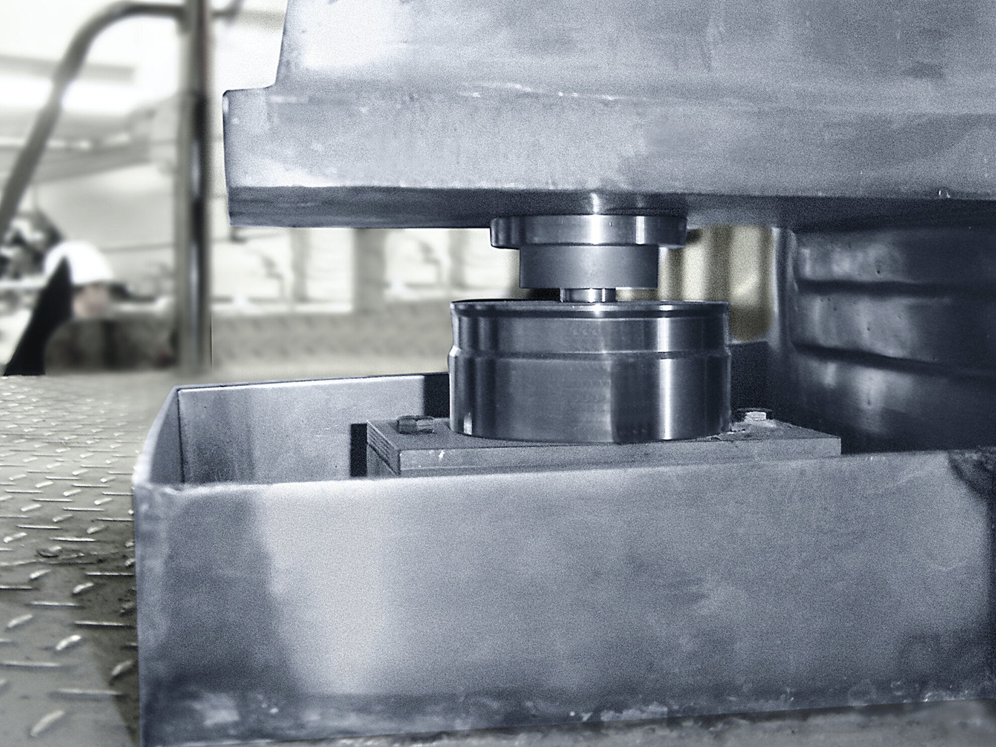 Compression load cell