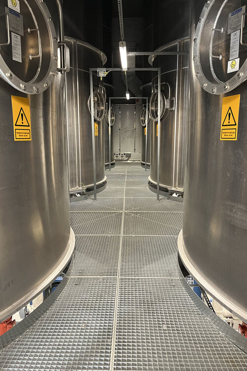 AKD is using Eilersen load cells