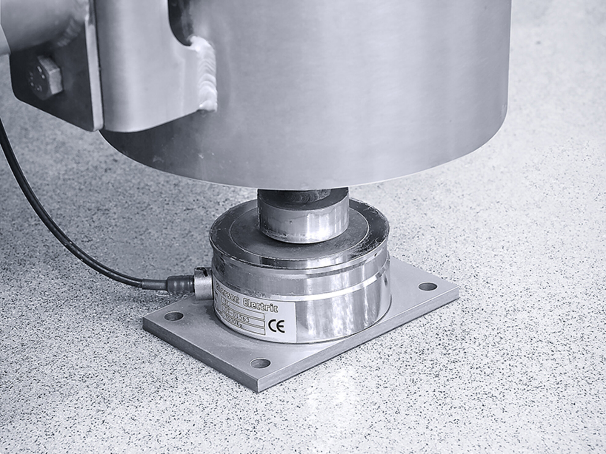 Compression load cell