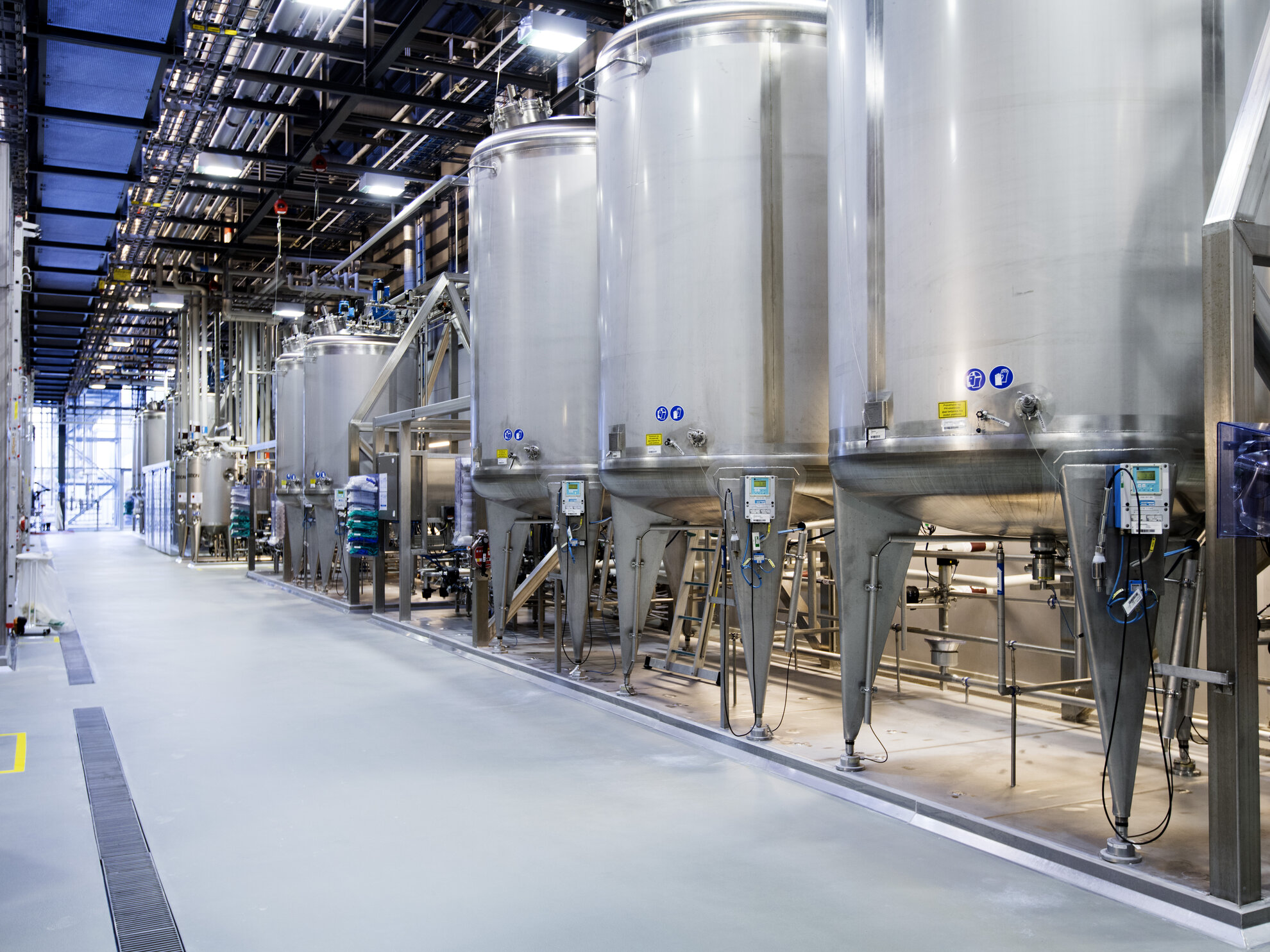 Load cells under vessel for API manufacturing