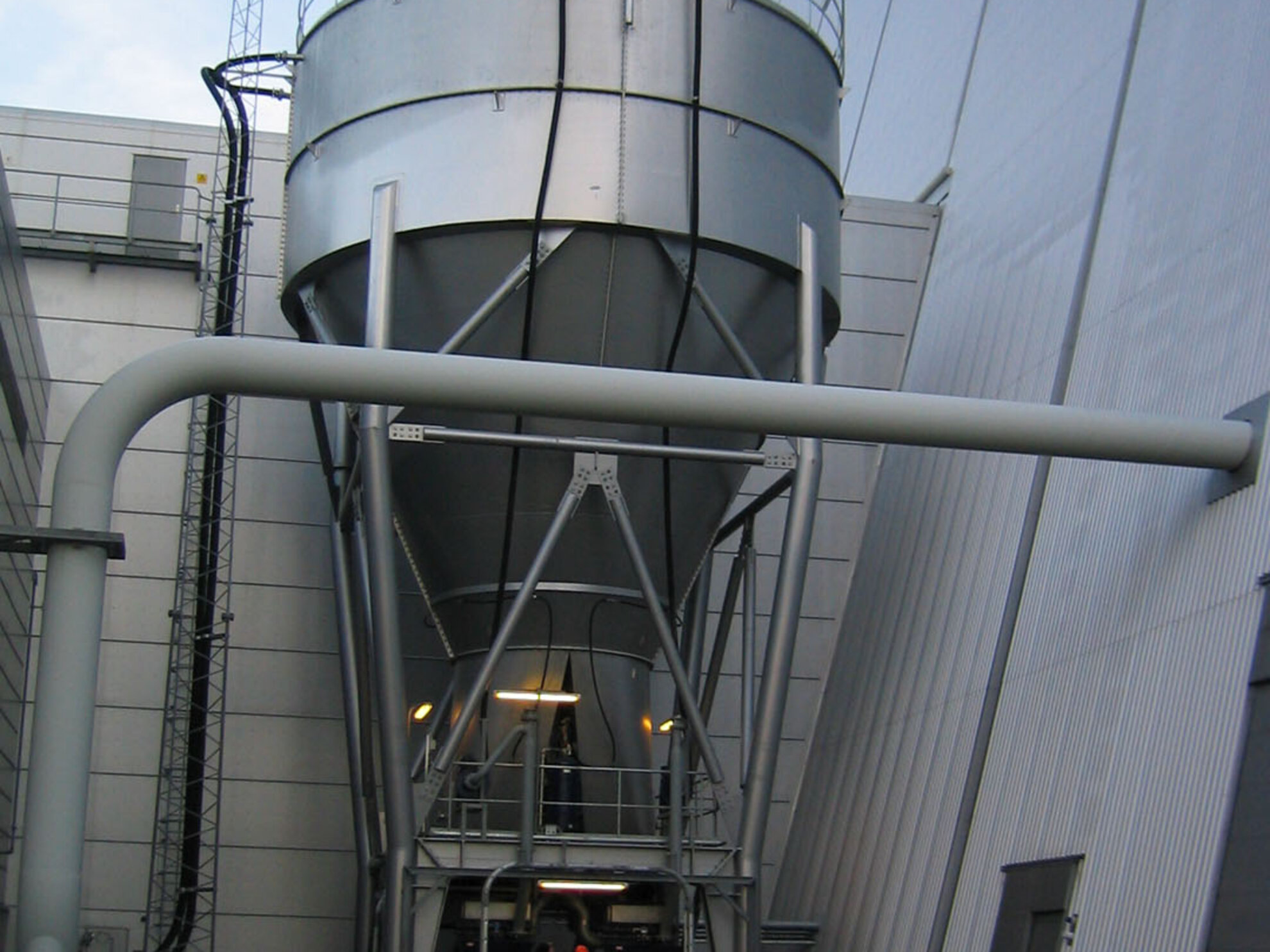 Eilersen load cells used for weighing fly ash silo